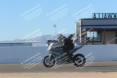 media/Nov-06-2023-Moto Forza (Mon) [[ce023d0744]]/4-Beginner Group/Session 4 (Finish Line Checker)/